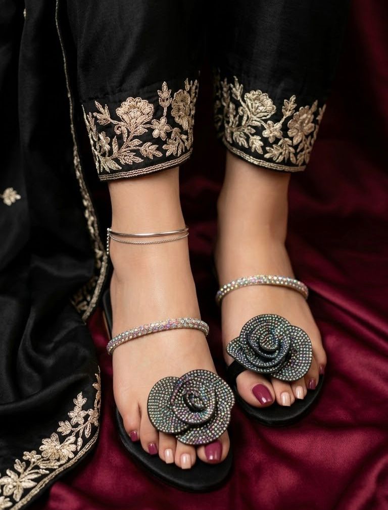 BLACK ROSE MANIA